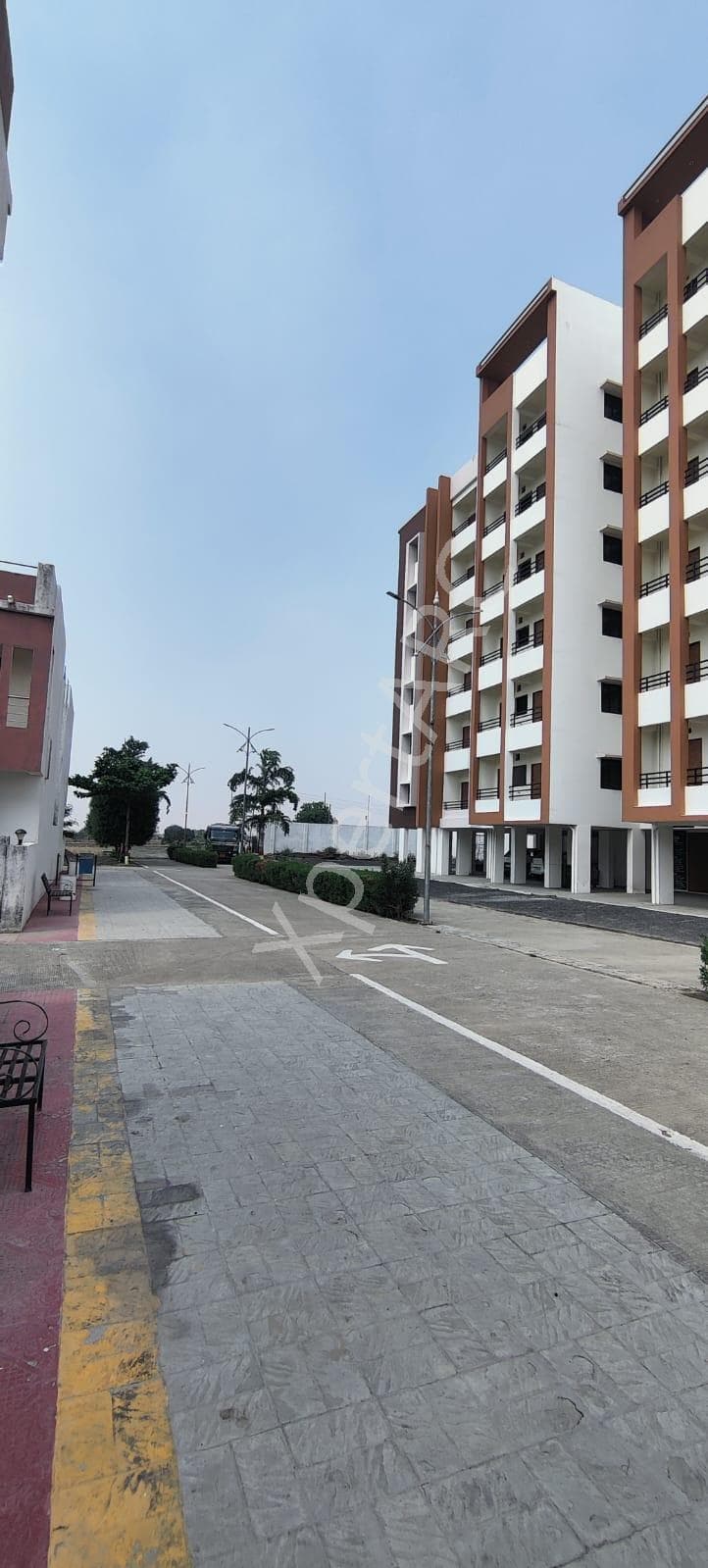 Property Photos 26
