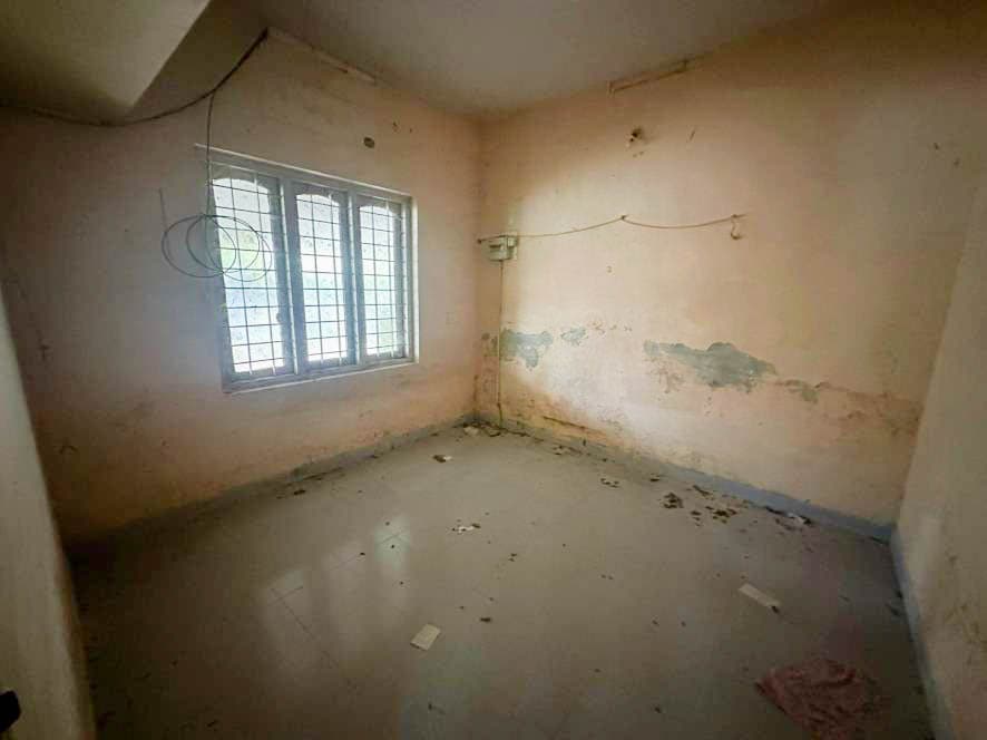 Property Photos 6