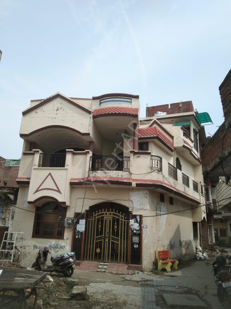 Property Photos 5