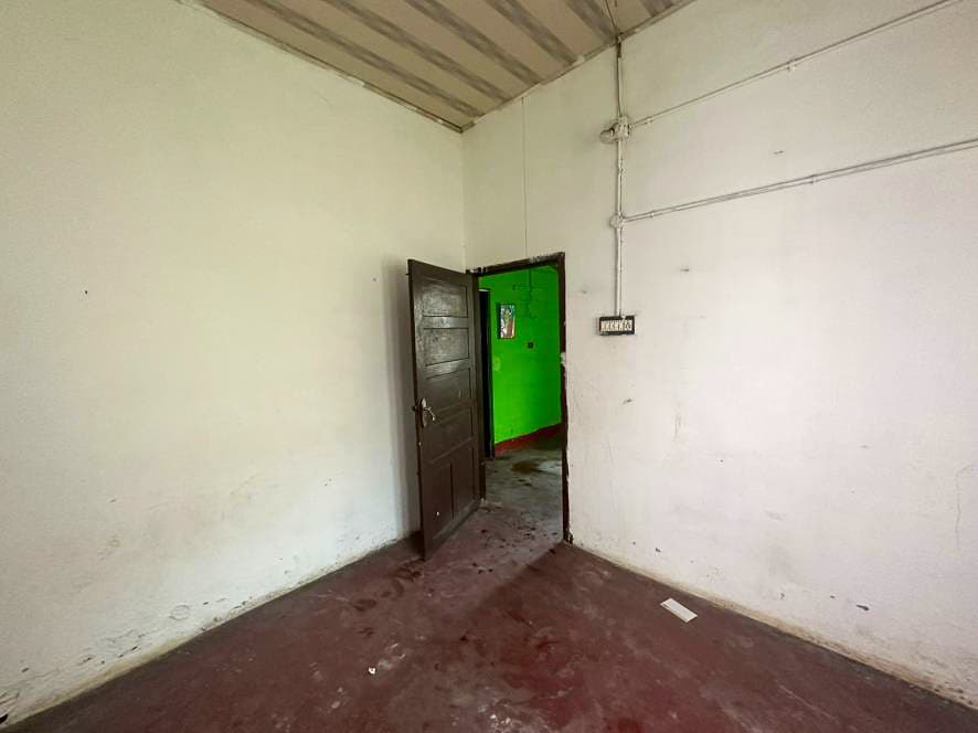 Property Photos 8
