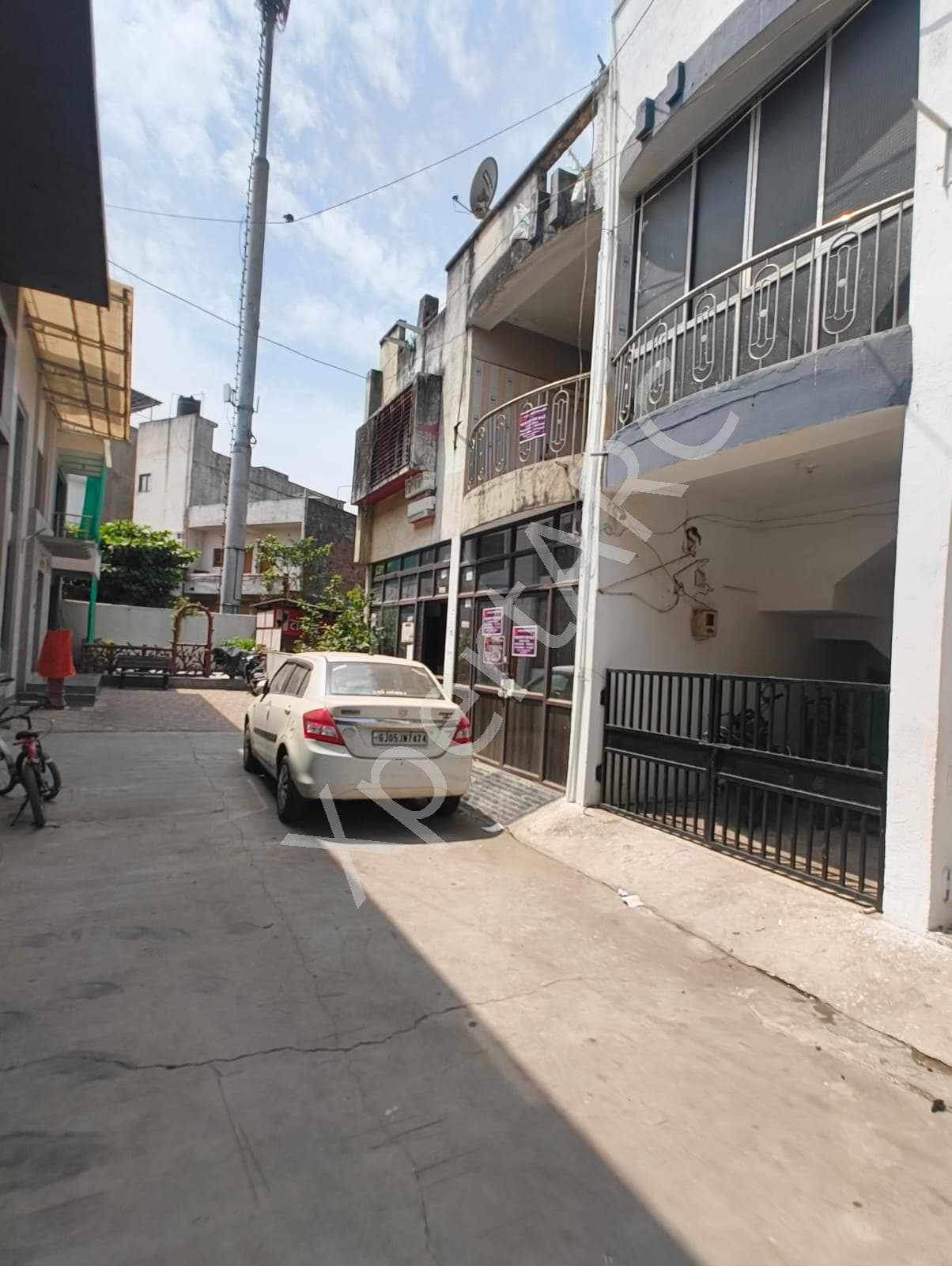 Property Photos 6