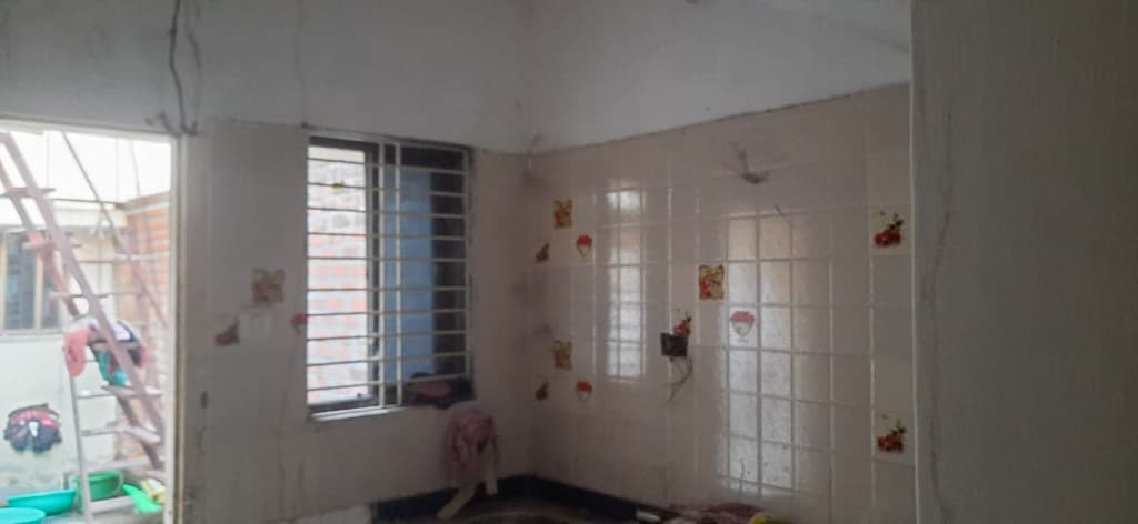 Property Photos 6