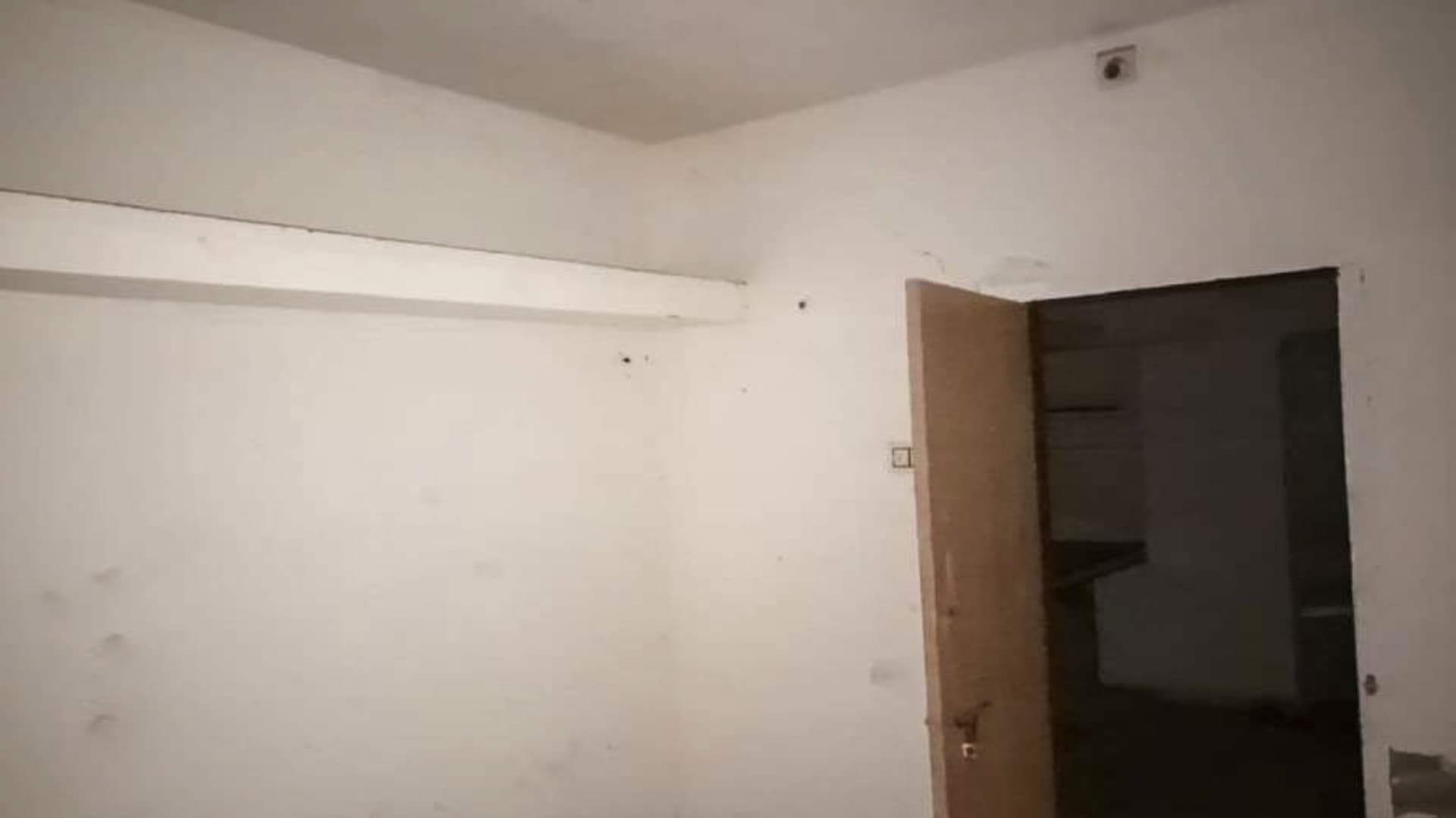 Property Photos 6