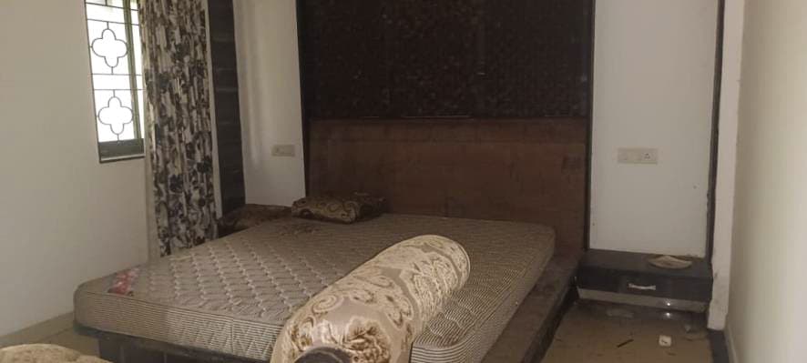 Property Photos 6