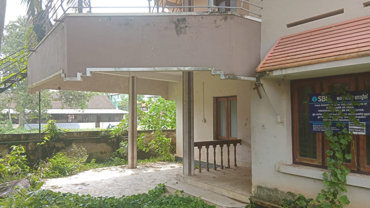 Property Photos 18