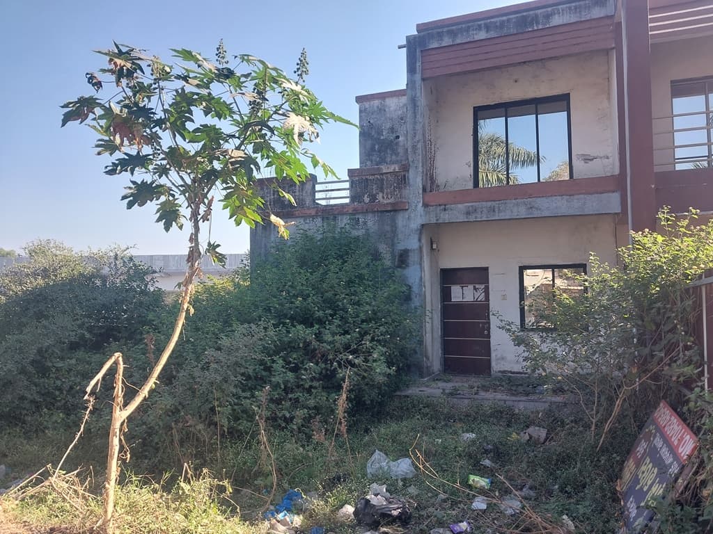 Property Photos 1