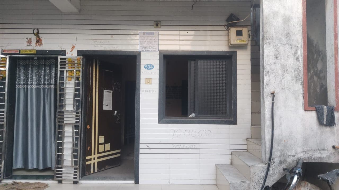 Property Photos 7
