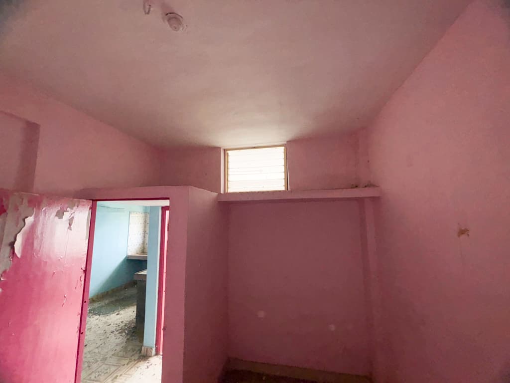 Property Photos 17