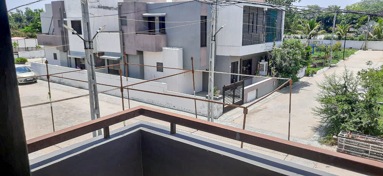 Property Photos 8