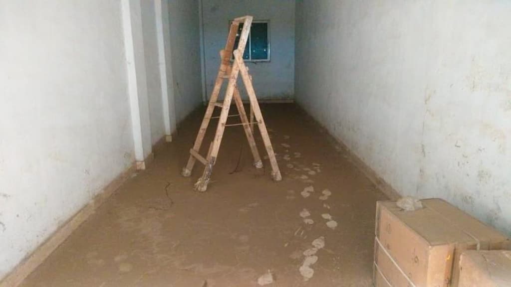 Property Photos 6