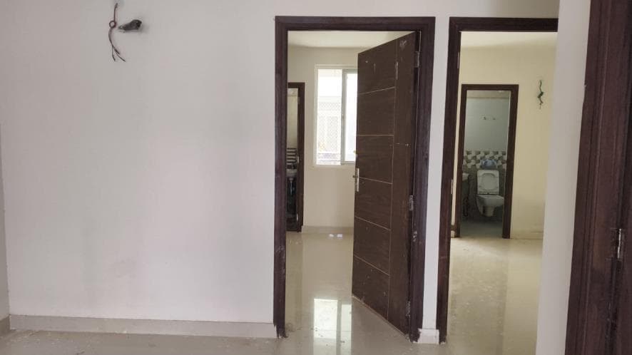Property Photos 25