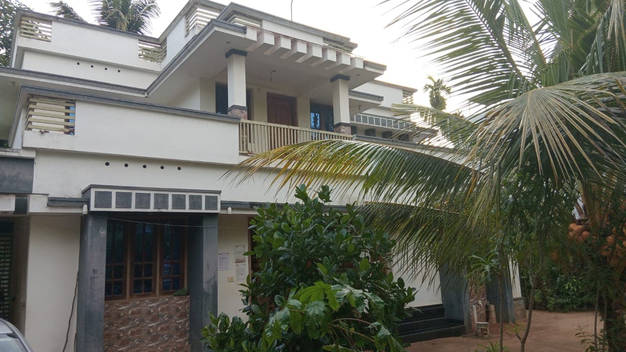 Property Photos 12