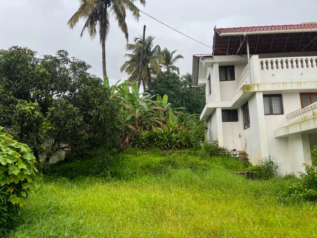 Property Photos 26