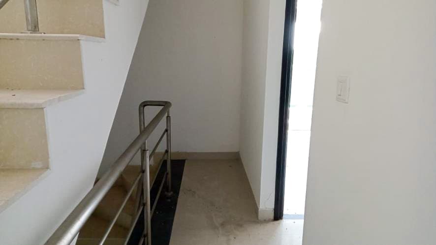 Property Photos 10