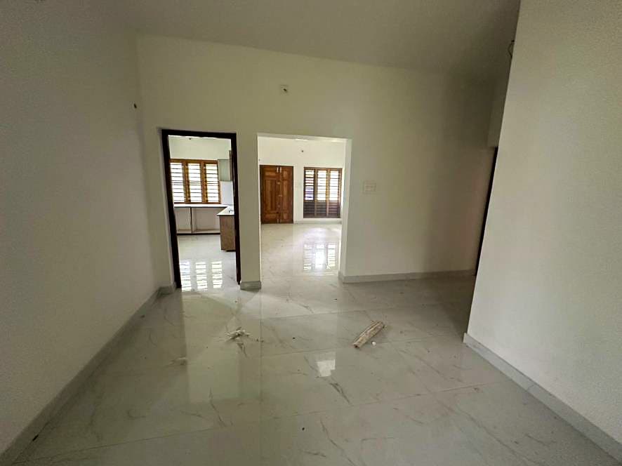Property Photos 6