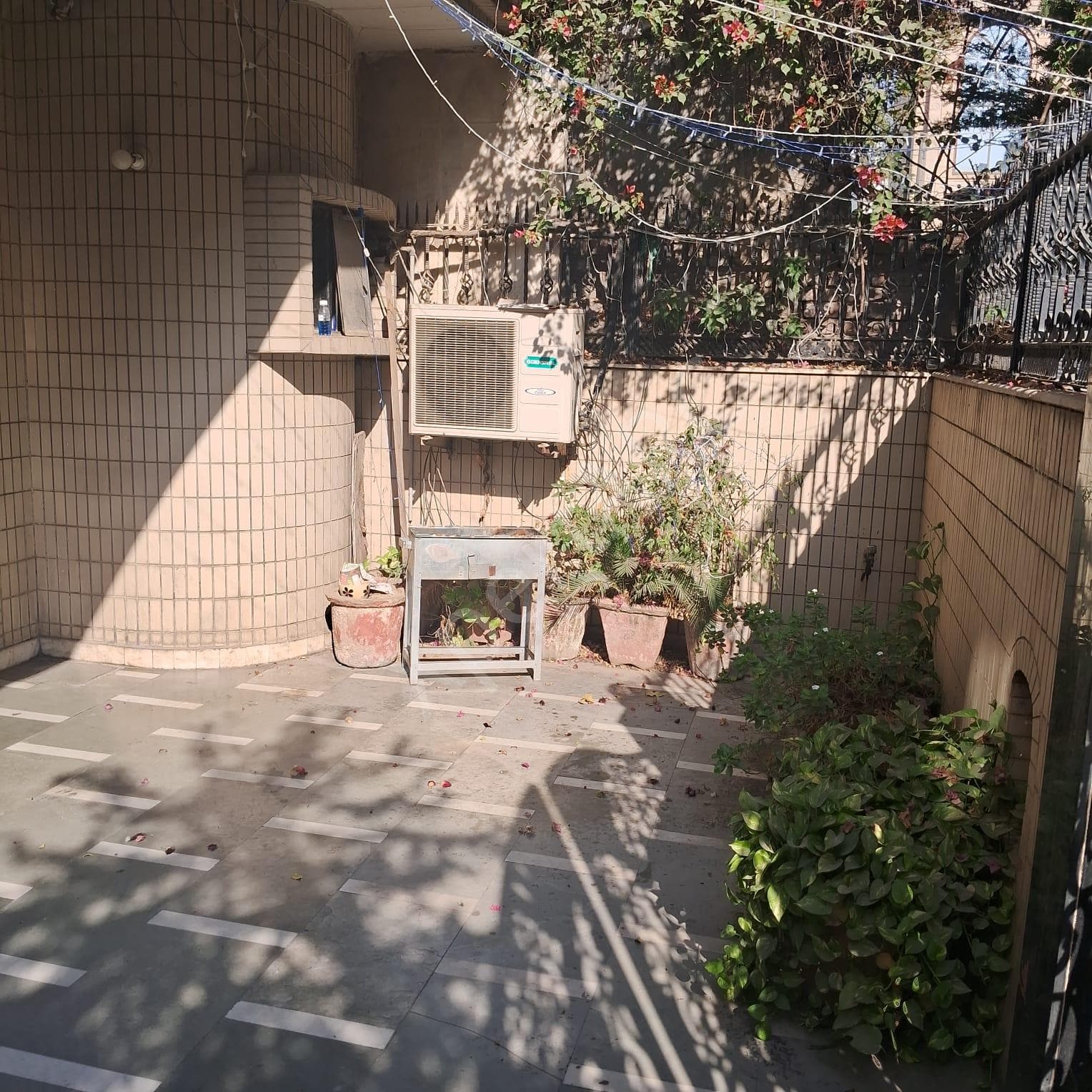 Property Photos 25