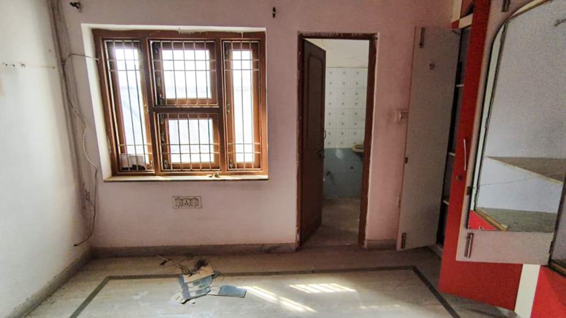 Property Photos 43