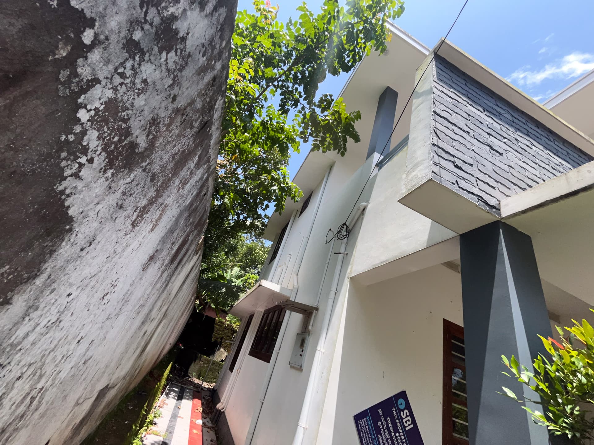 Property Photos 28
