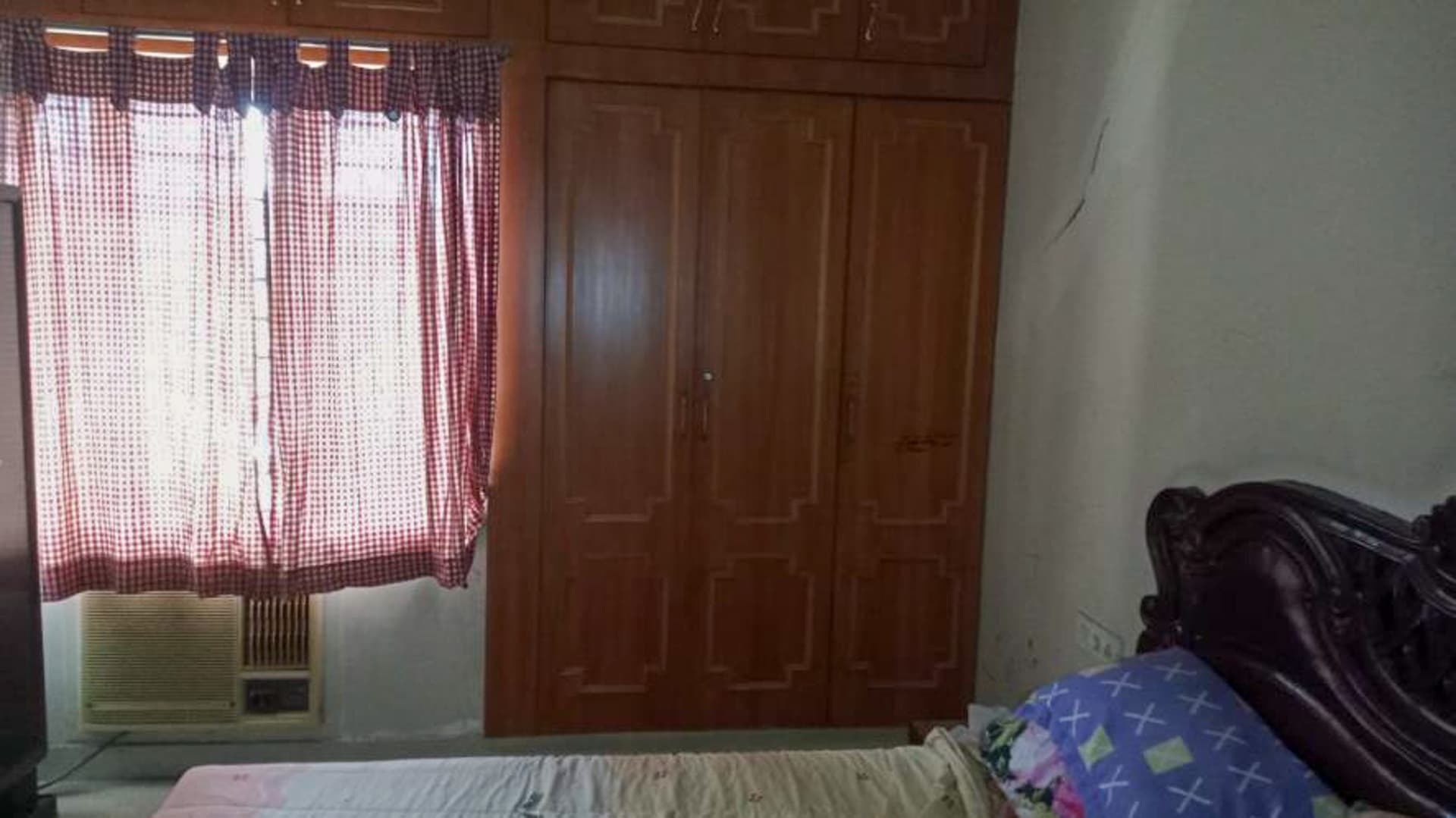 Property Photos 7