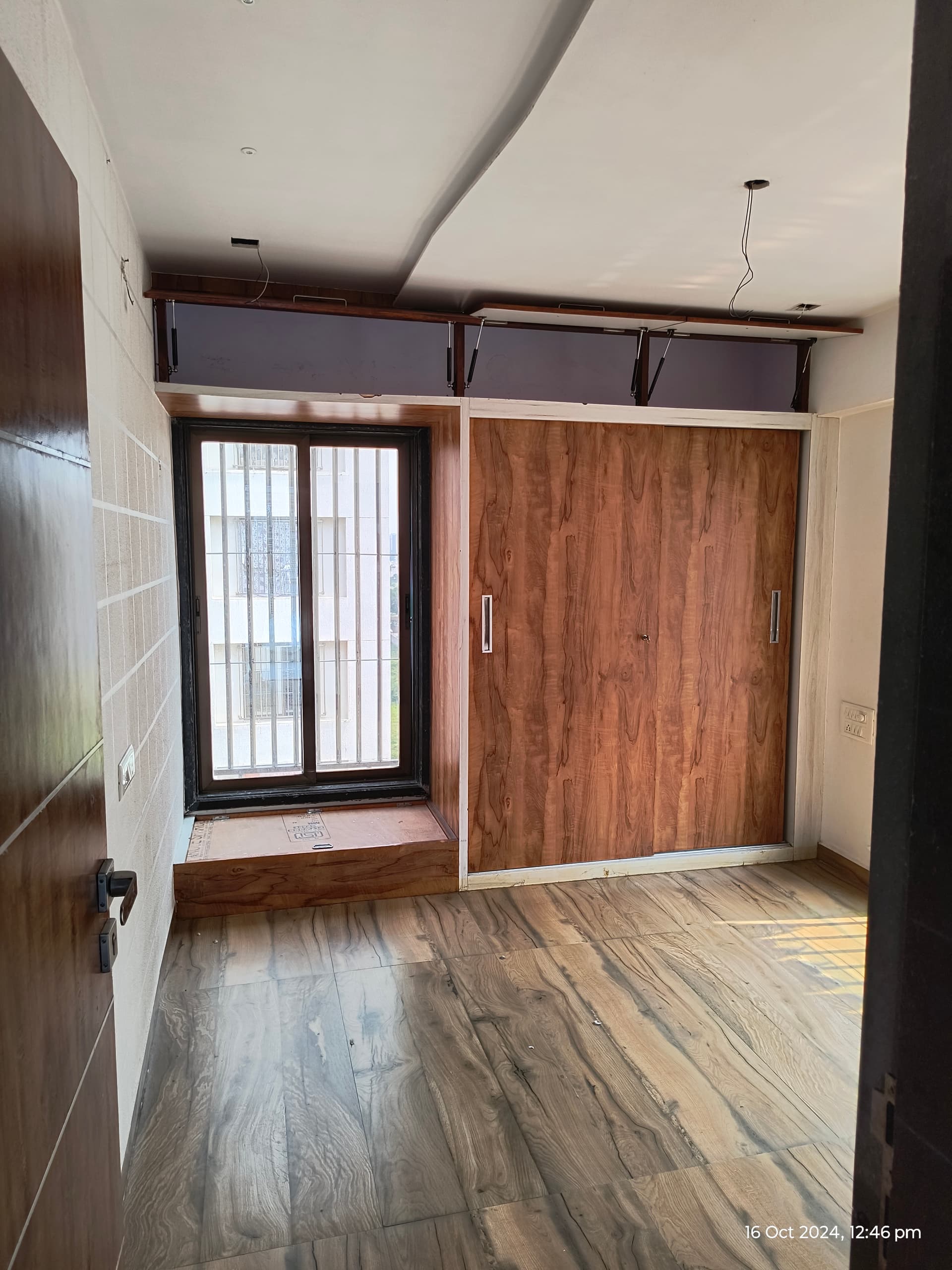 Property Photos 8