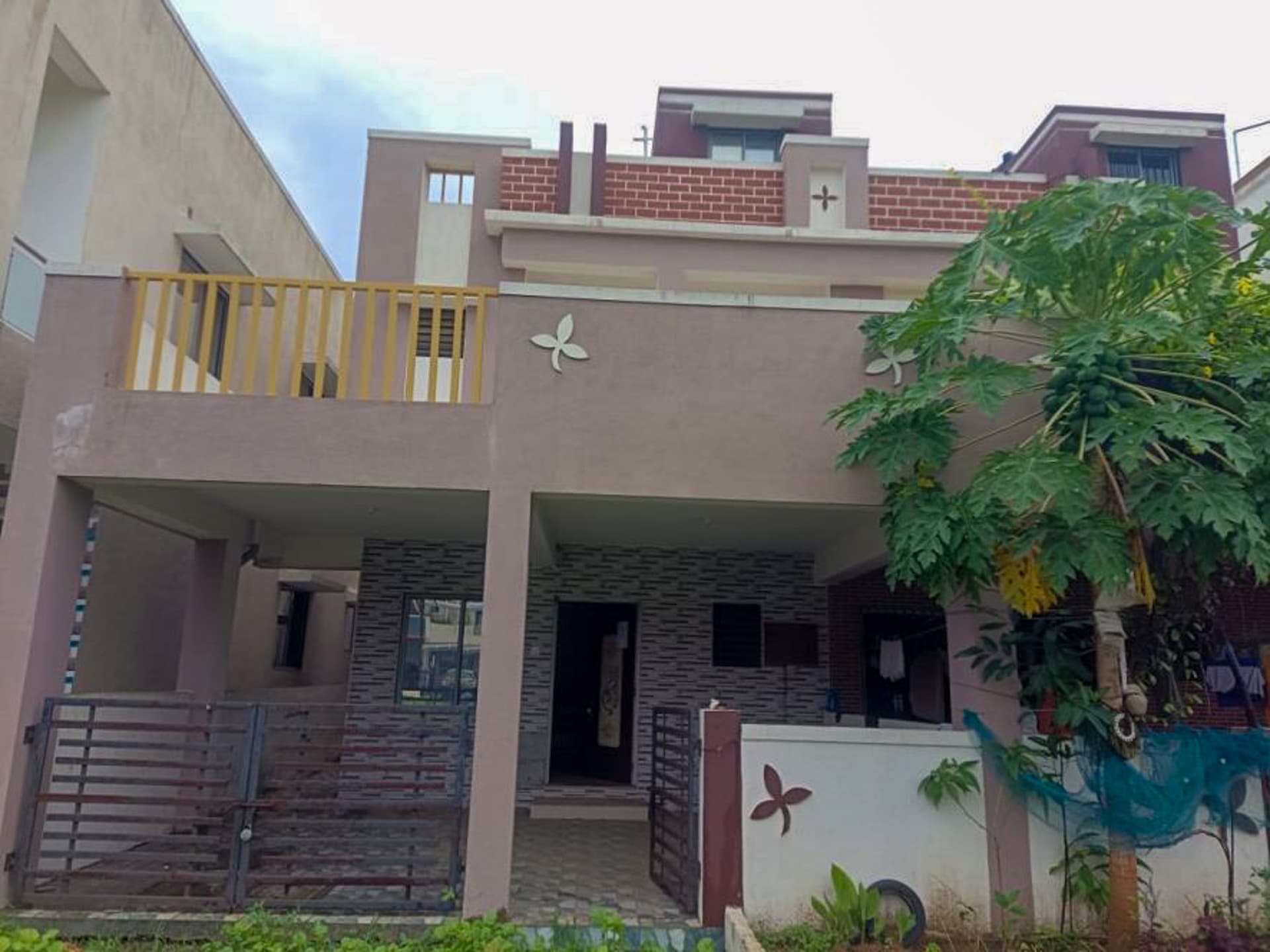 Property Photos 1