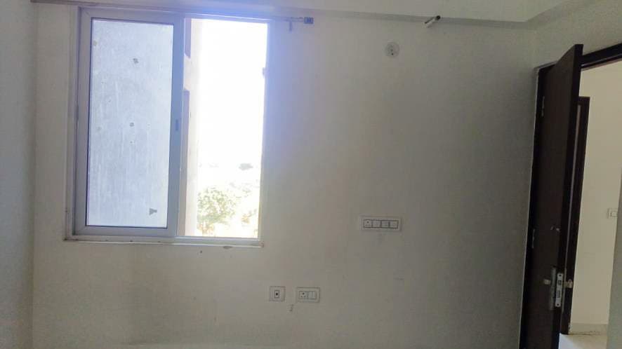 Property Photos 9
