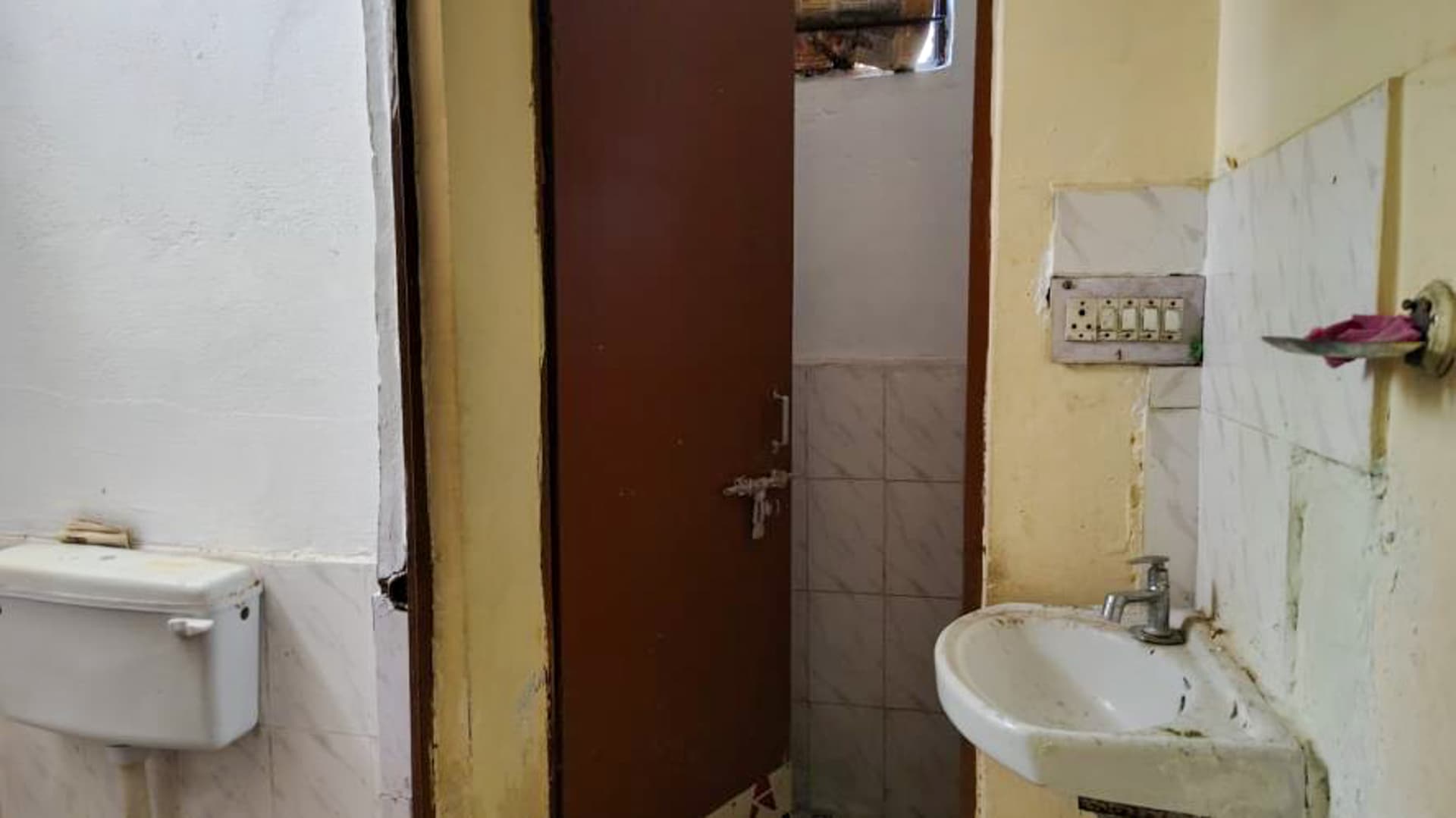 Property Photos 11