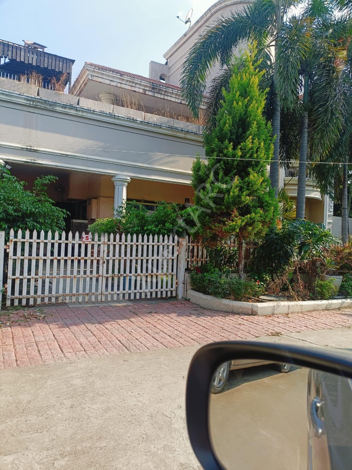 Property Photos 7