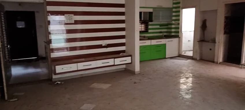 Property Photos 6