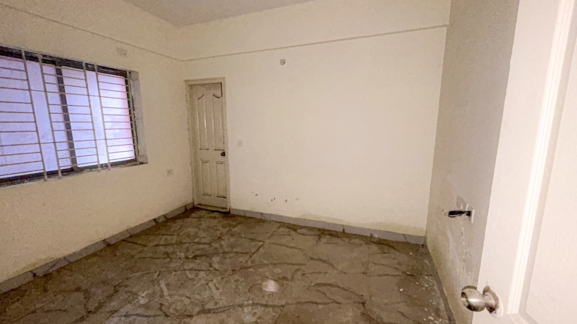 Property Photos 8