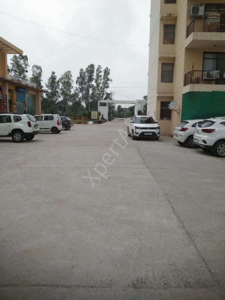 Property Photos 9
