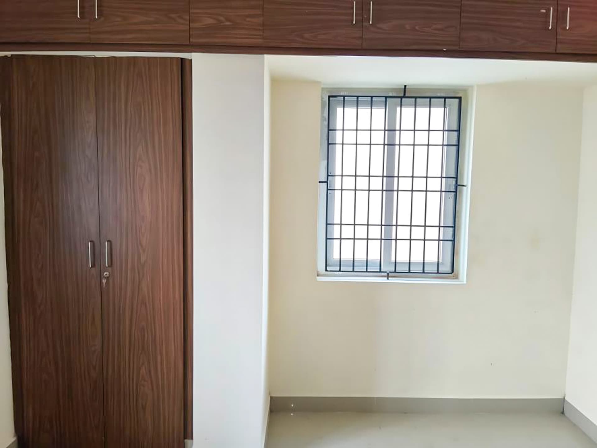 Property Photos 8