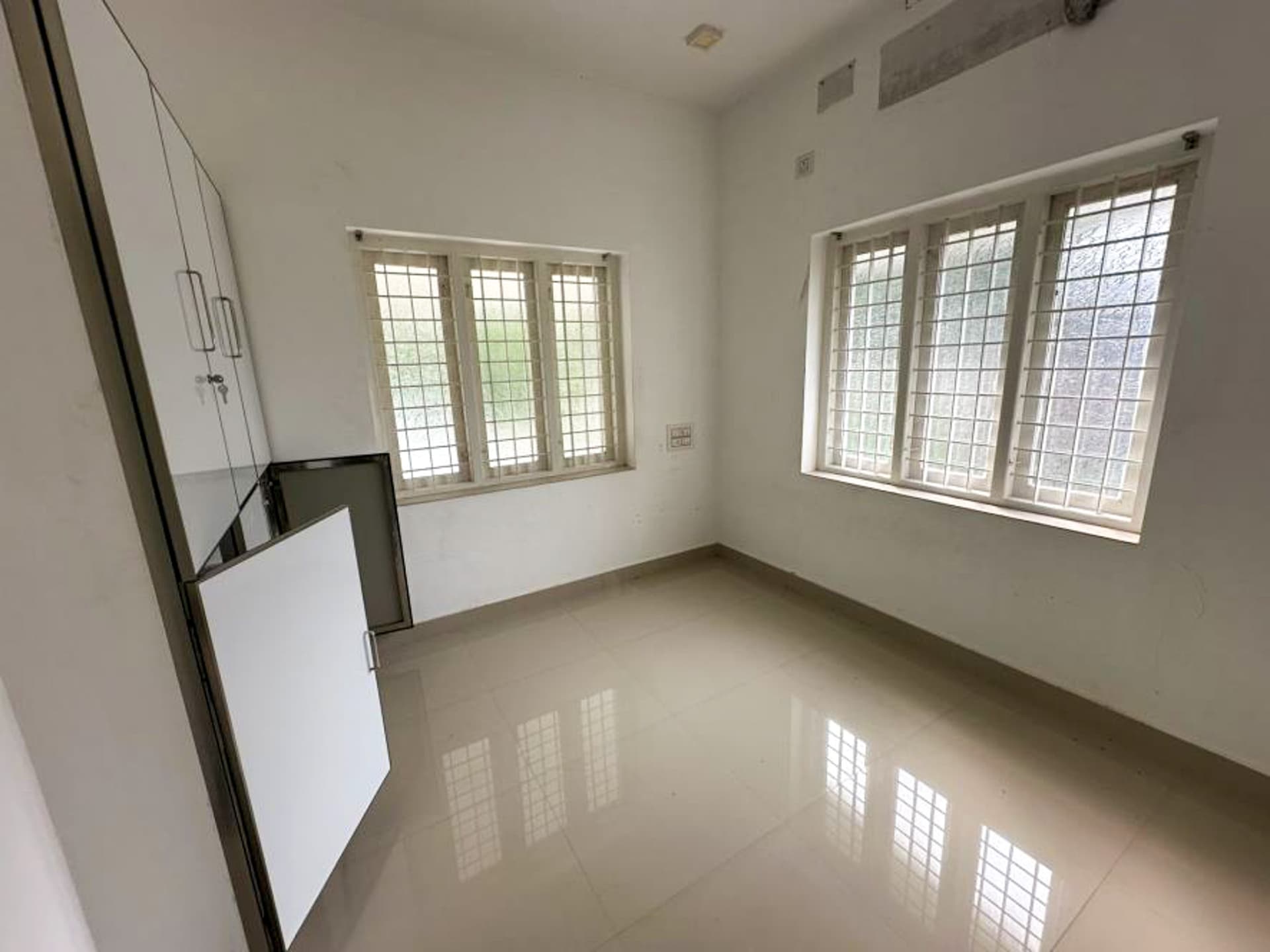 Property Photos 17
