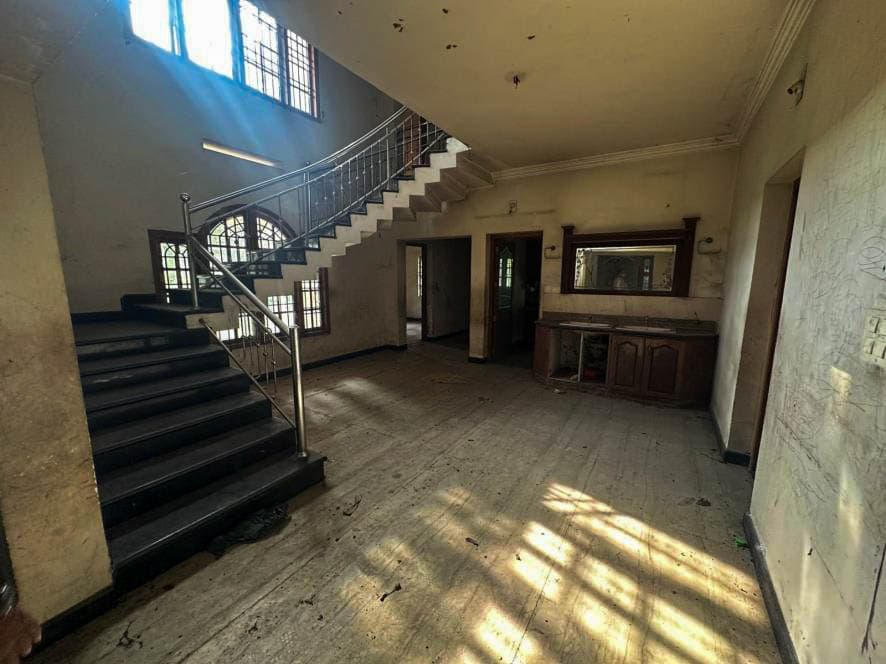 Property Photos 8