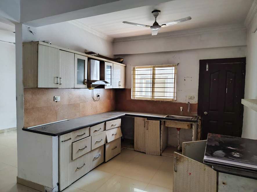 Property Photos 9
