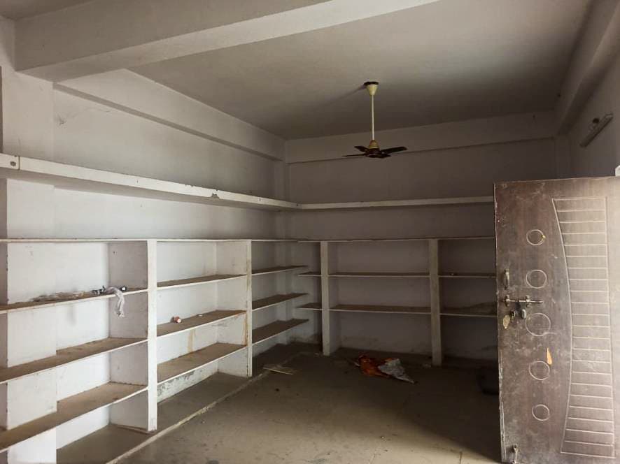 Property Photos 28