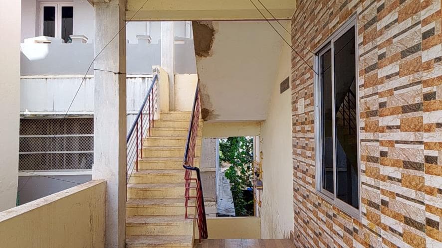 Property Photos 8