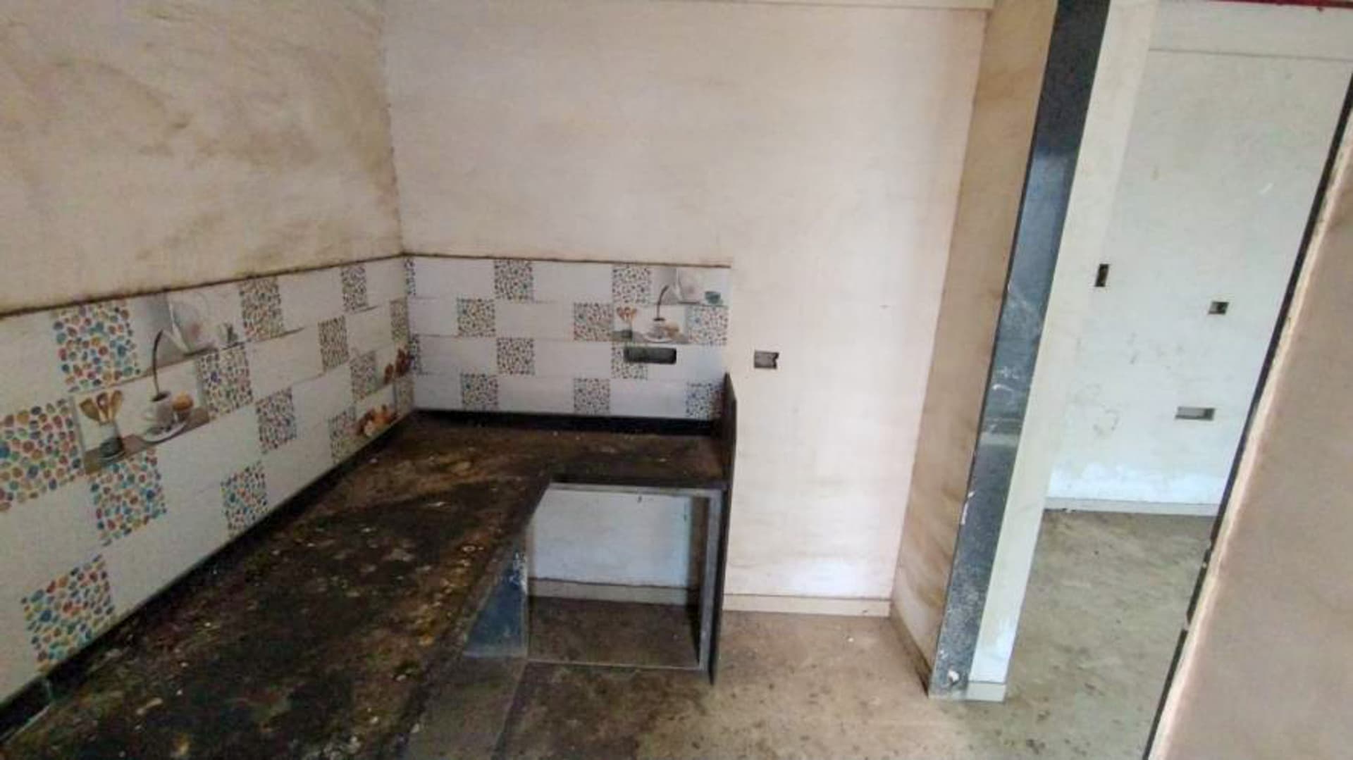 Property Photos 32