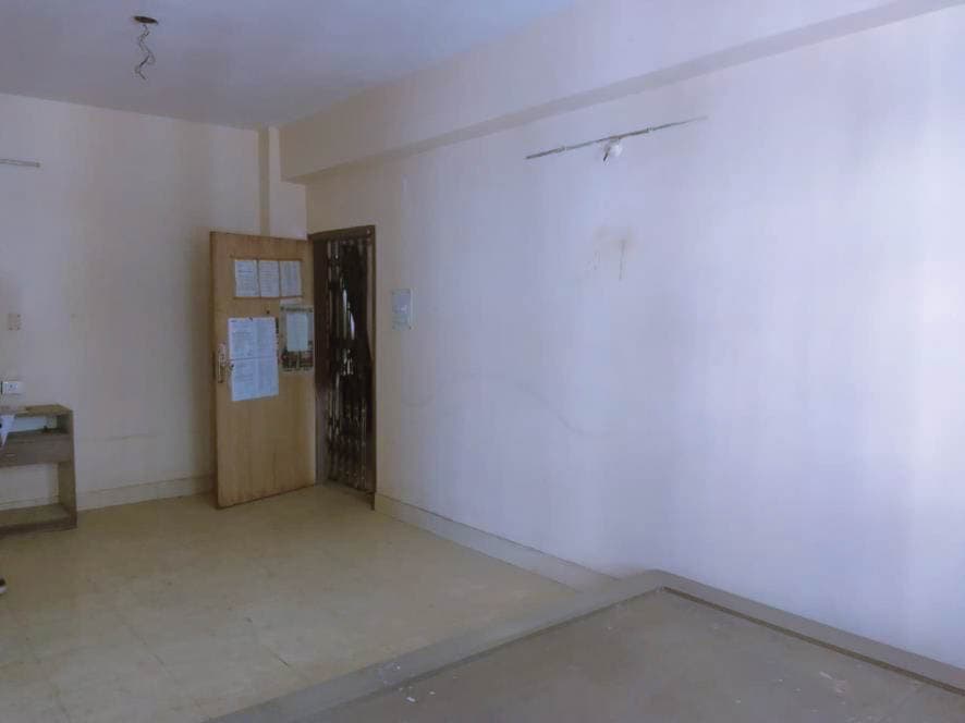 Property Photos 8