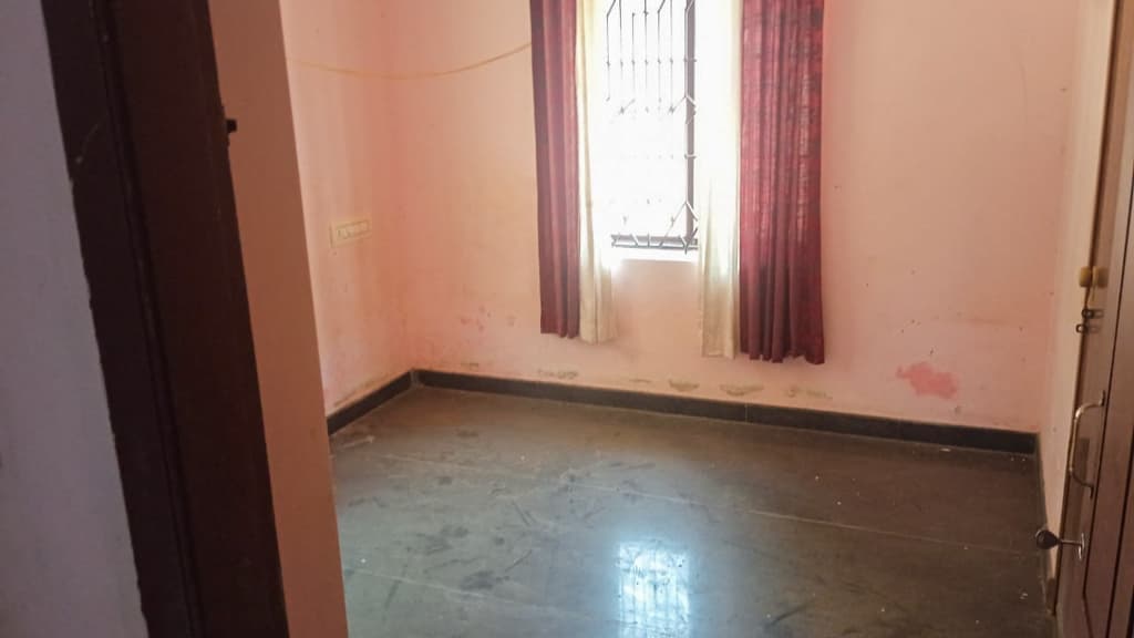 Property Photos 5