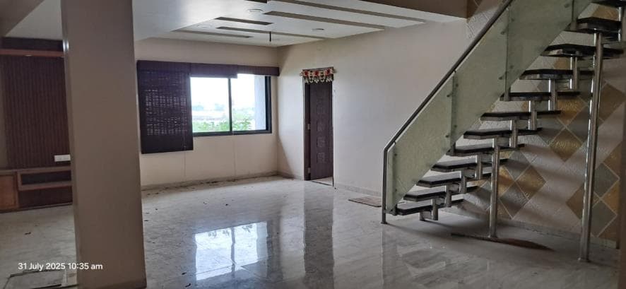Property Photos 15