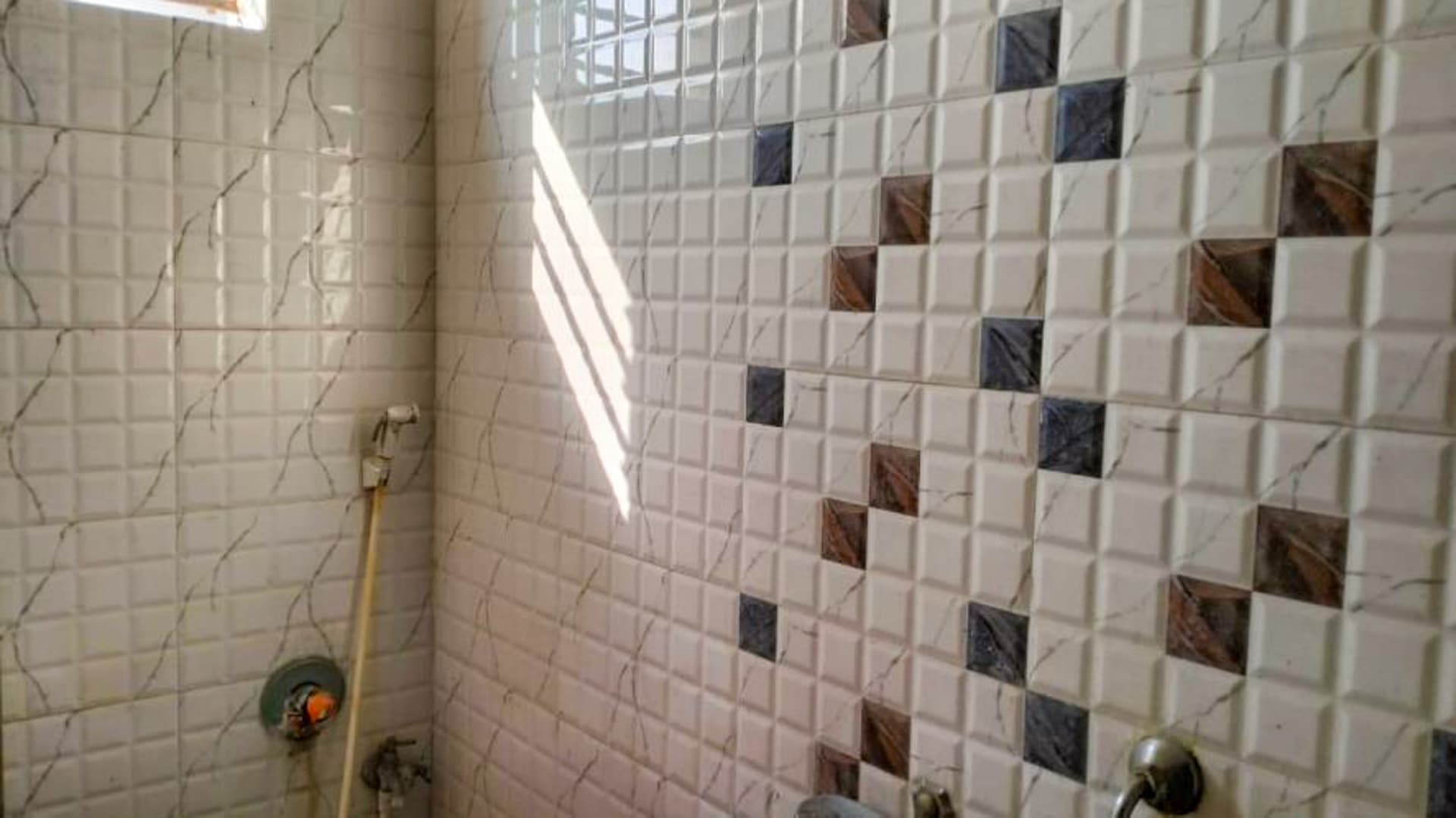 Property Photos 7