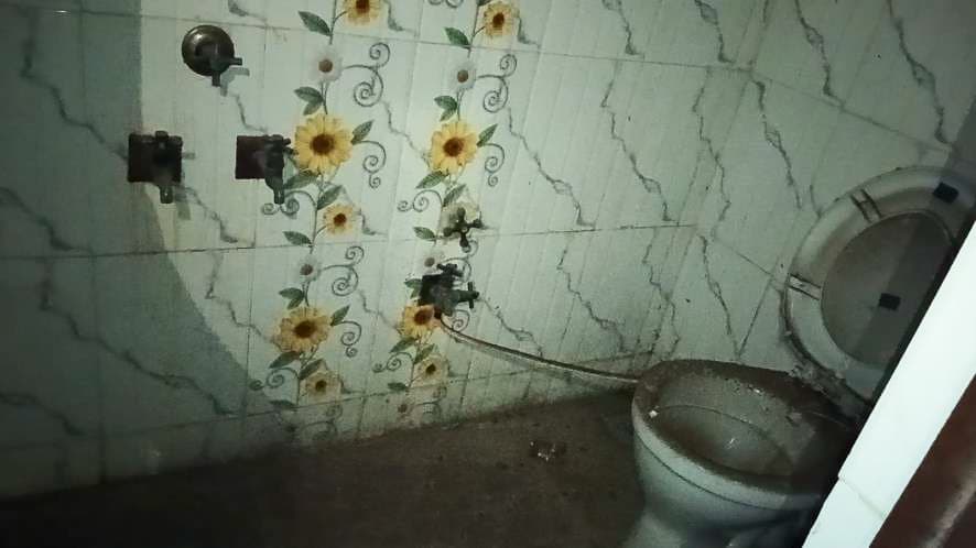 Property Photos 6