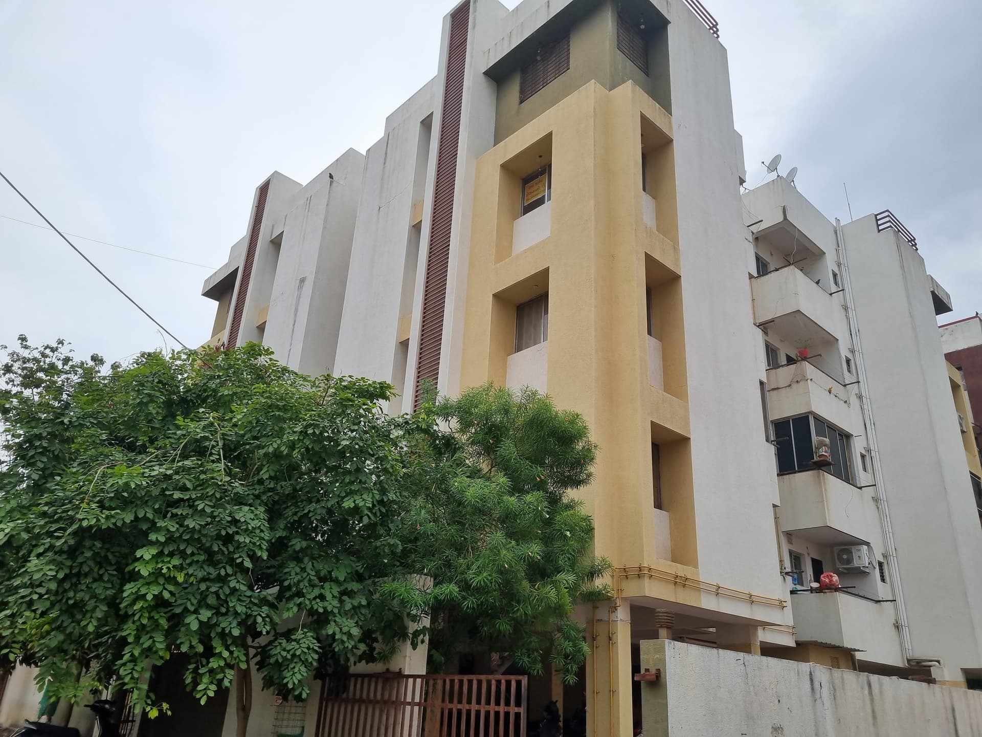 Property Photos 1