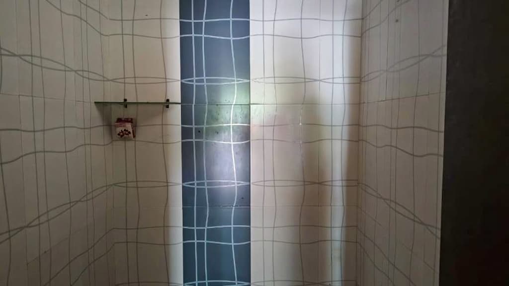 Property Photos 9