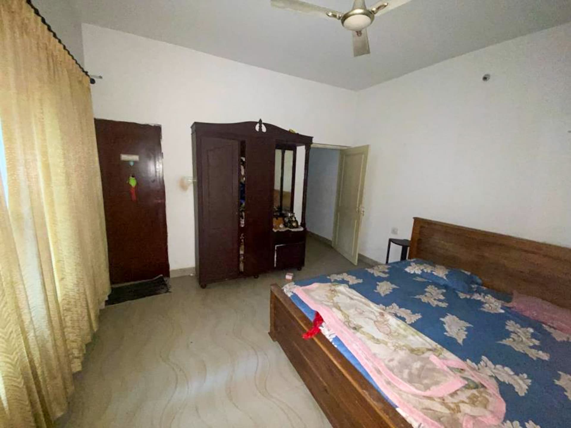 Property Photos 23