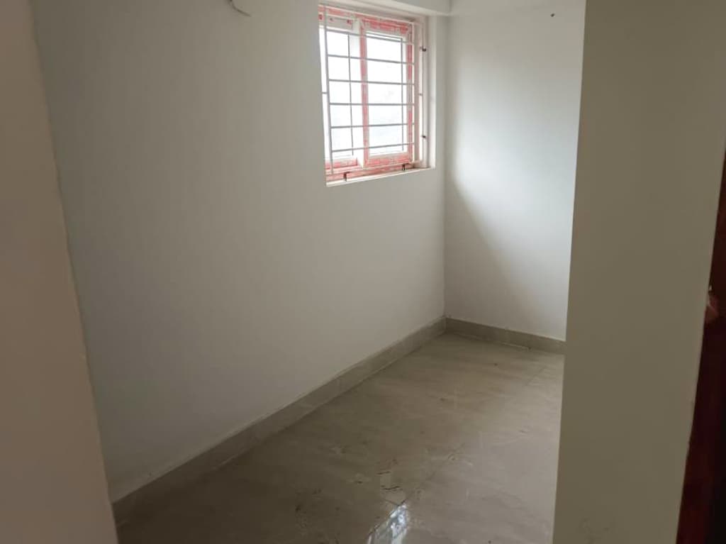 Property Photos 17
