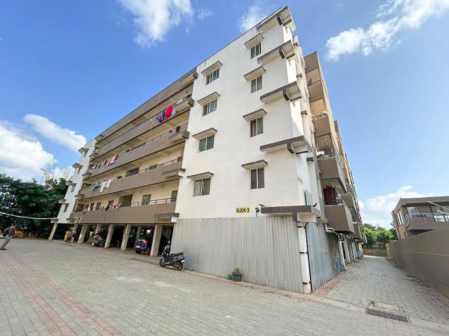 Property Photos 6