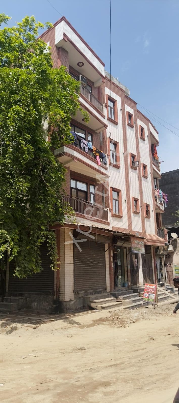 Property Photos 6