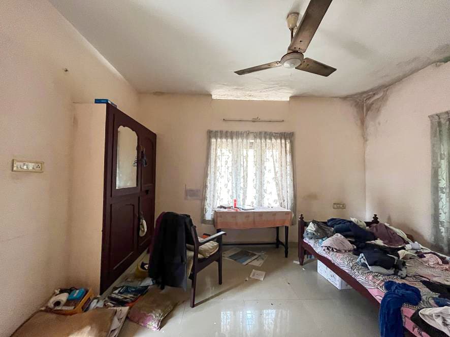 Property Photos 8